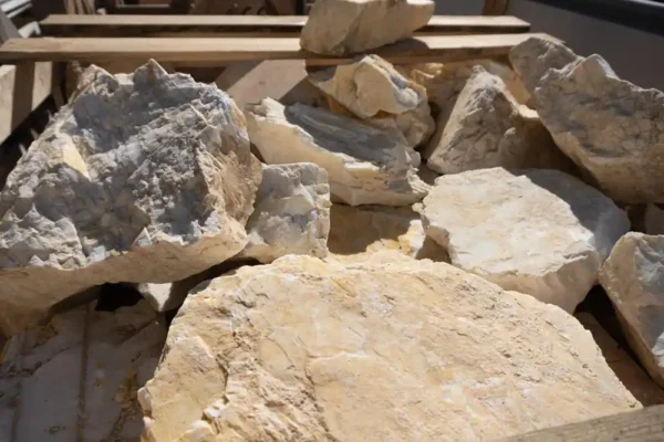 Melanthi Stone - Image 2